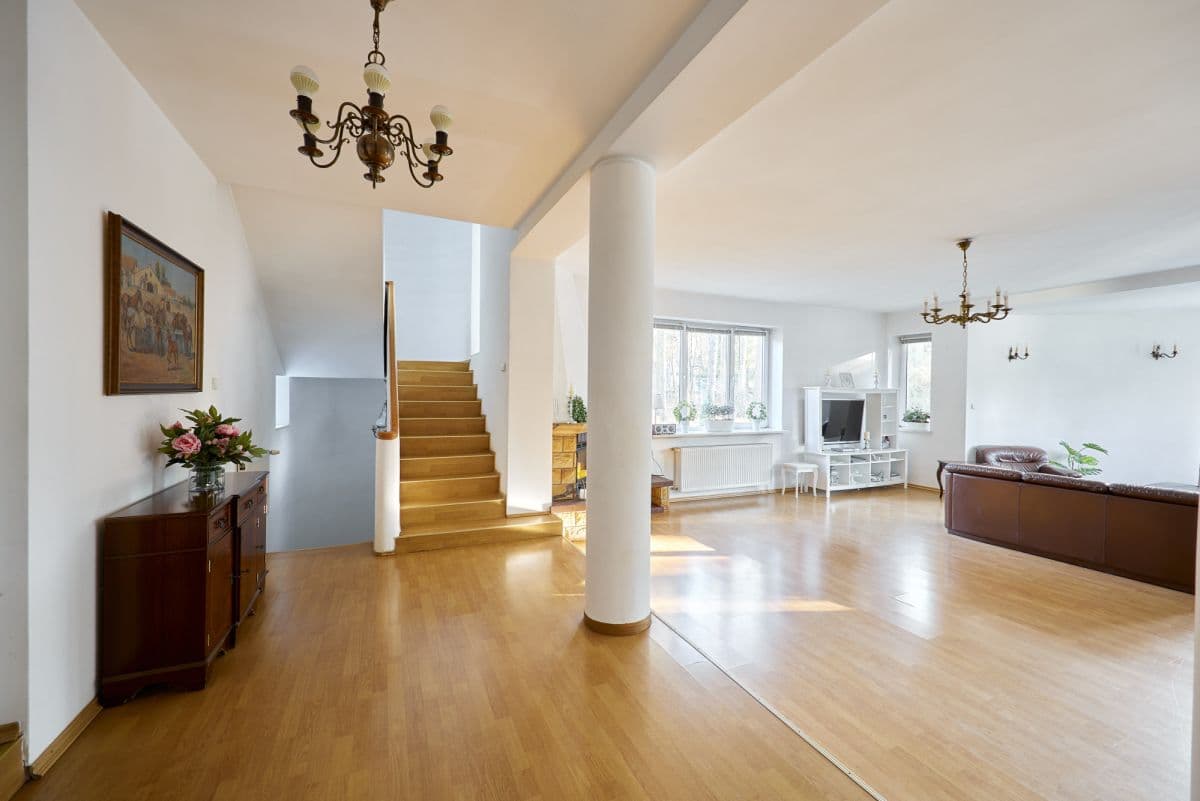 Wyjątkowy dom do działalności medycznej lub innej - Main photo