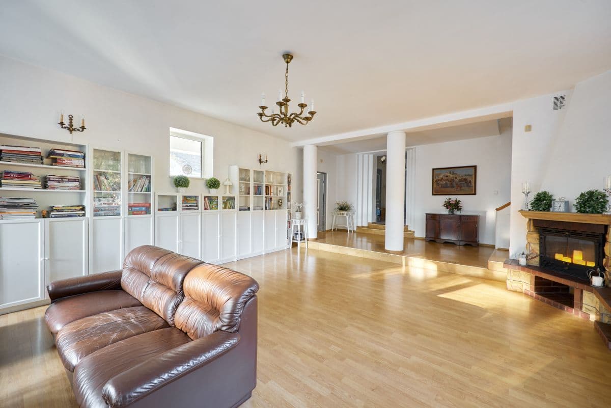 Wyjątkowy dom do działalności medycznej lub innej - Photo 2