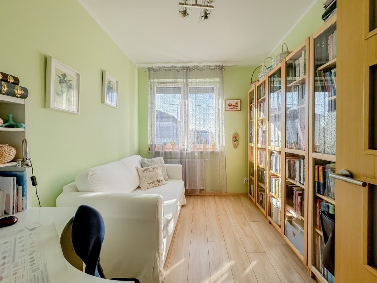 Przestronny dom 2-poziomowy z ogrodem i miejscem postojowym - Photo 4