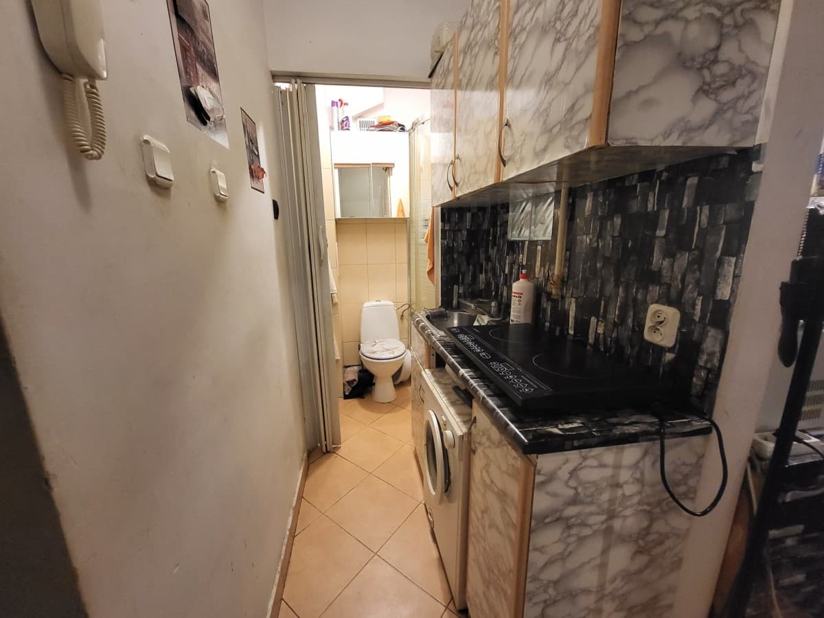 Urokliwa kamienica z balkonem - Photo 5