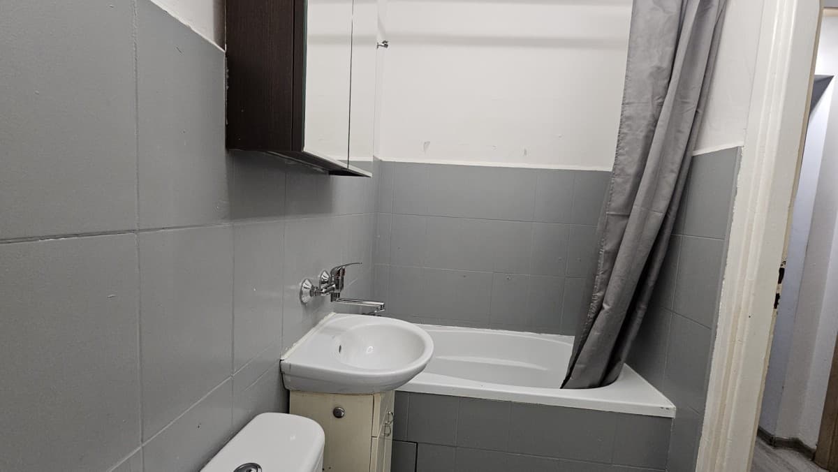 Mieszkanie w Pradze Północ, blisko metra Szewdzka - Photo 5