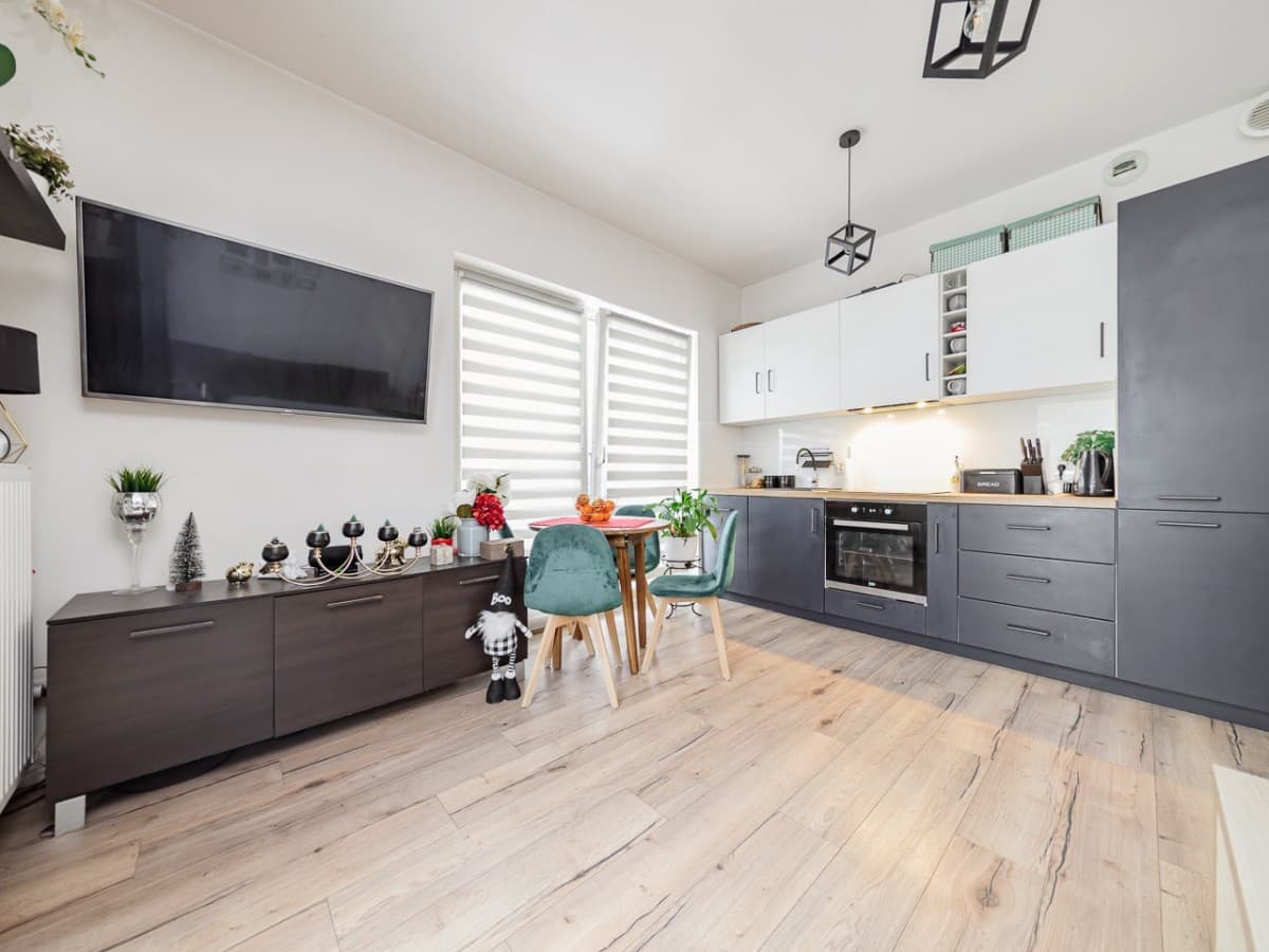 Kawalerka z dużym ogródkiem w budynku z 2022 roku - Photo 3