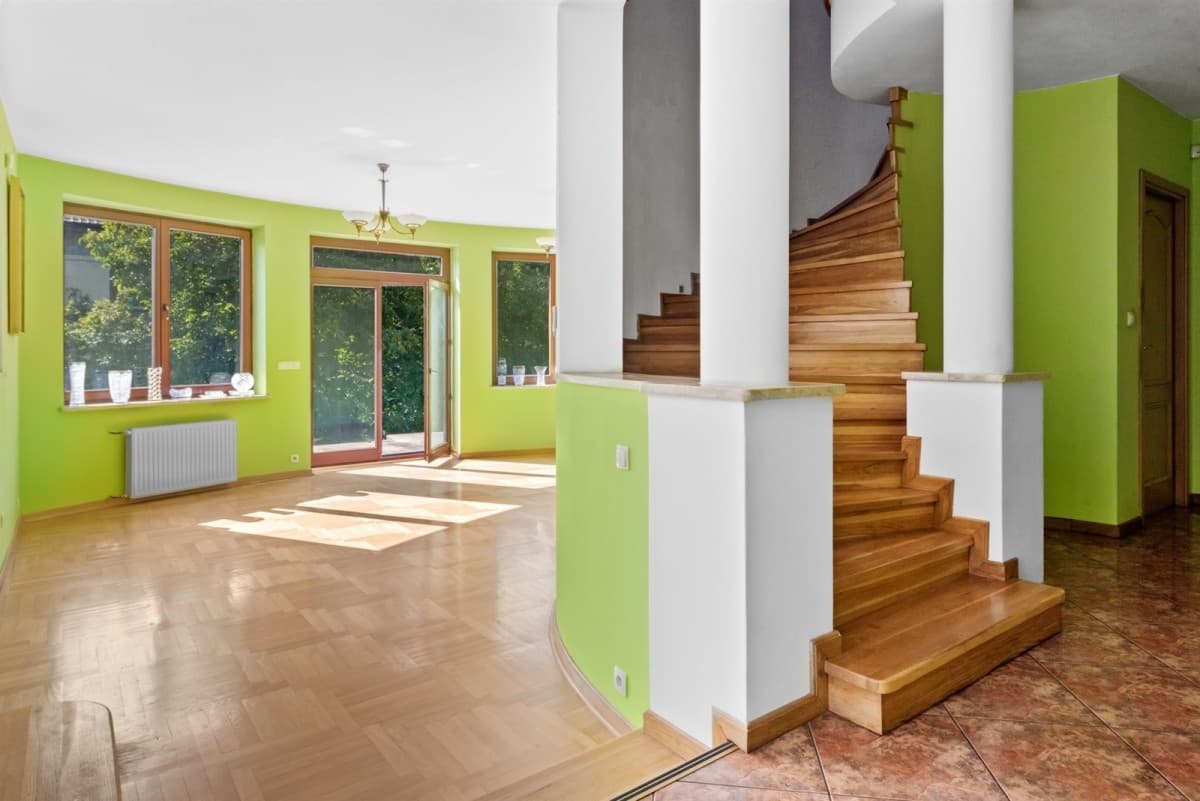 Przestronny dom 221m² na działce 818m² w Targówku - Photo 3