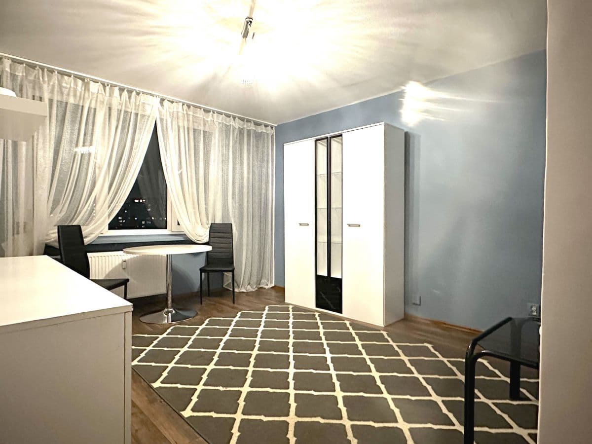 Kawalerka w dobrej lokalizacji na Bródnie - Photo 3