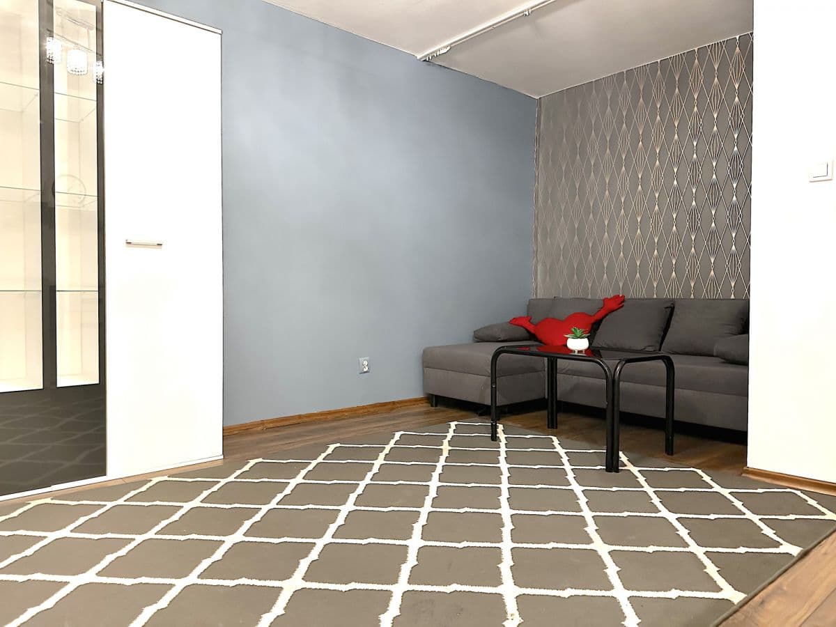 Kawalerka w dobrej lokalizacji na Bródnie - Photo 4