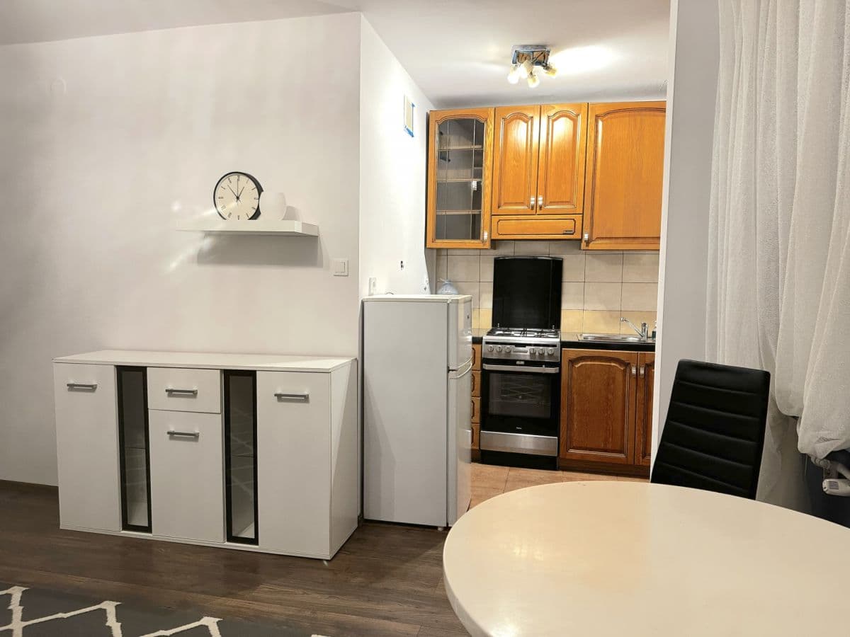 Kawalerka w dobrej lokalizacji na Bródnie - Photo 5