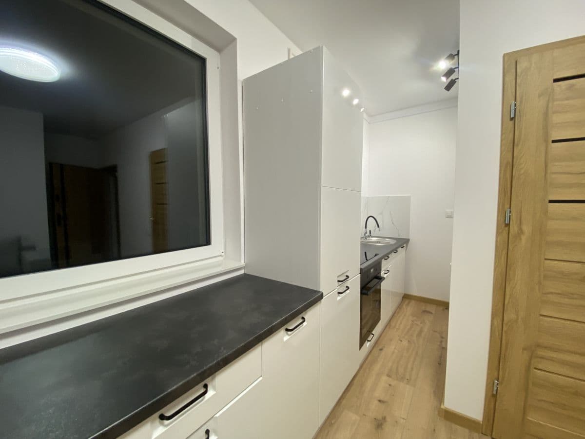 Pierwszy najemca, garaż, blisko metra - Photo 3