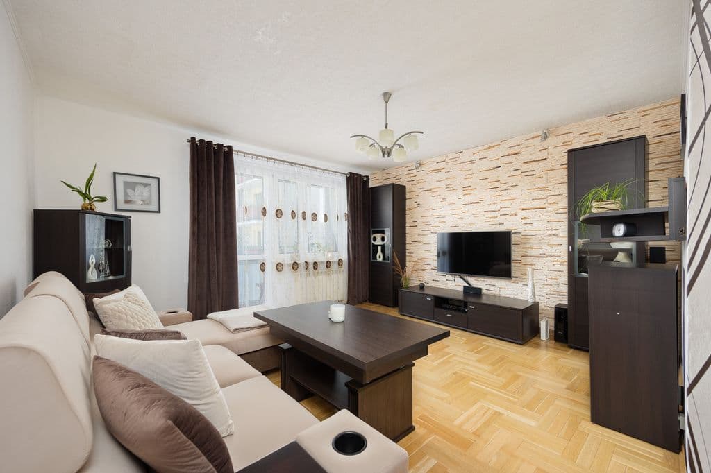 Dwustronne mieszkanie z balkonem 7,5m² - Main photo