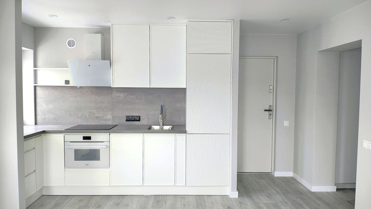 Po generalnym remoncie, gotowe do zamieszkania - Main photo