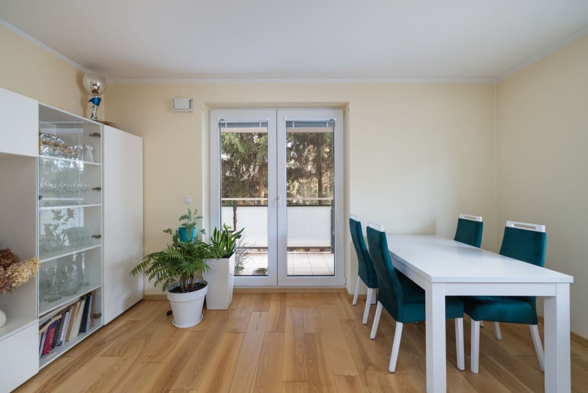 Mieszkanie 2-pokojowe z miejscem postojowym i komórką - Photo 3