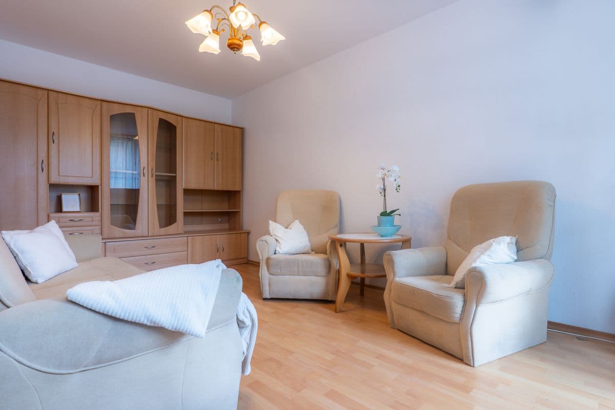 Mieszkanie z potencjałem, blisko lasu + piwnica - Main photo