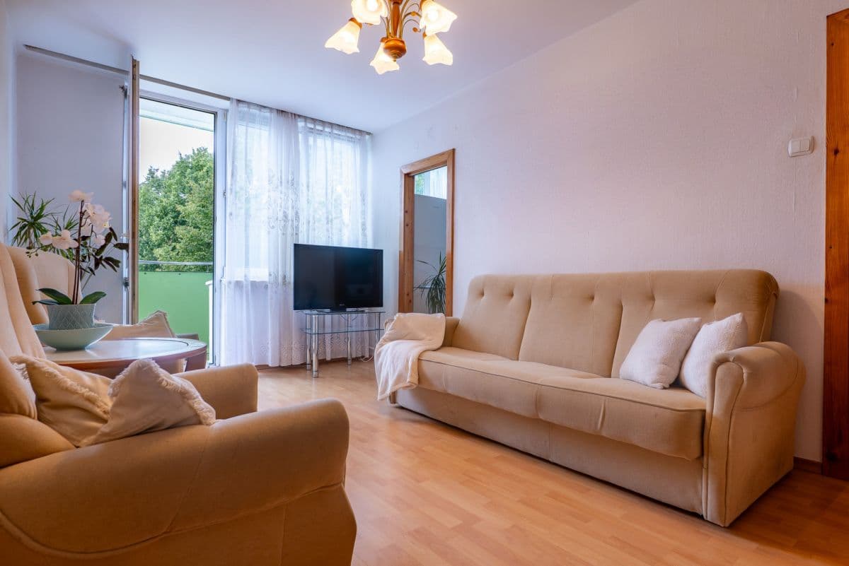 Mieszkanie z potencjałem, blisko lasu + piwnica - Photo 2