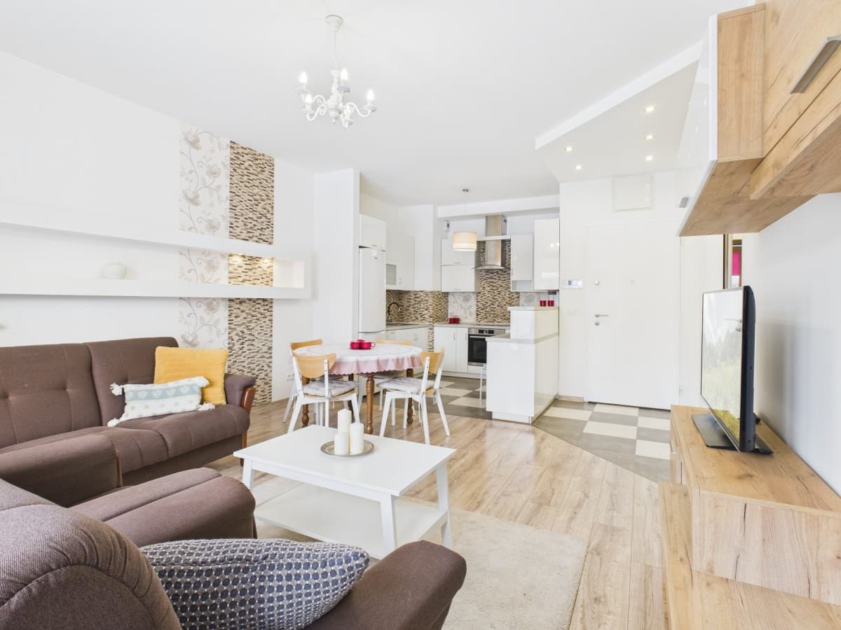 Przestronne mieszkanie w doskonałej lokalizacji - Photo 2