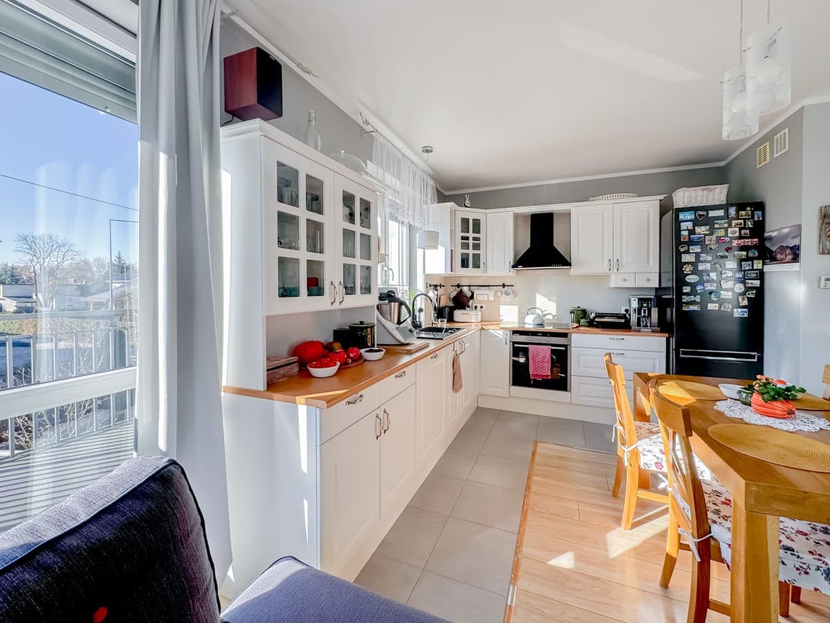 Przestronne, prywatne mieszkanie dwupoziomowe z ogrodem – 8