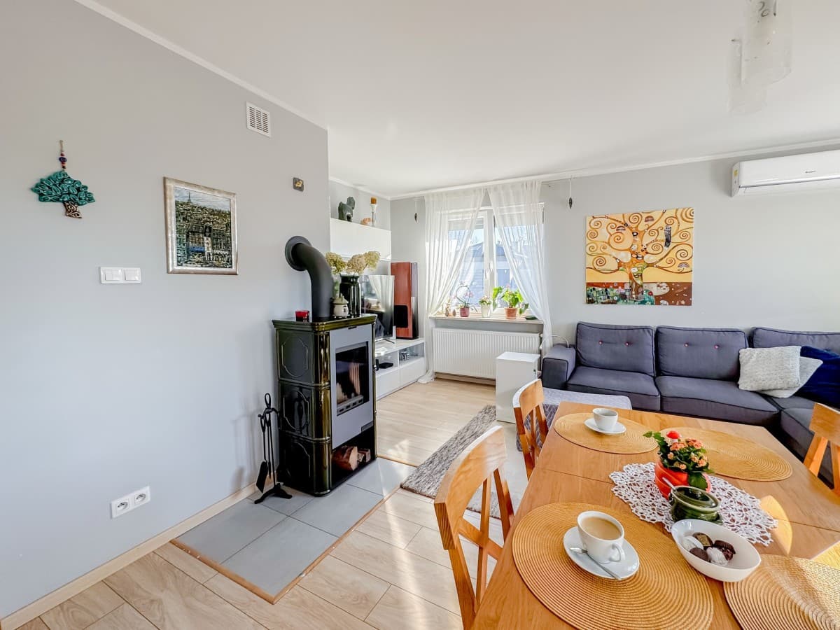 Przestronne, prywatne mieszkanie dwupoziomowe z ogrodem – 10