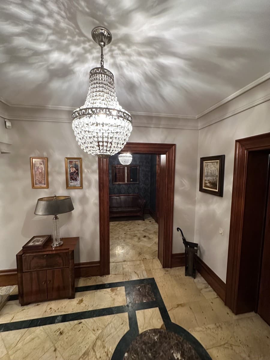 Przestronna willa z jacuzzi na cichej ulicy – 6