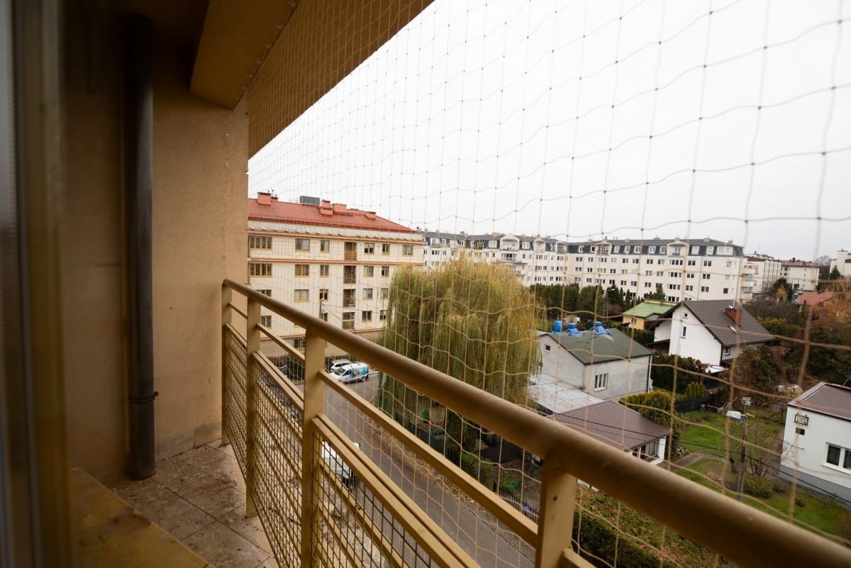 Przestronny dwupoziomowy apartament z basenem w Konstancinie – 20