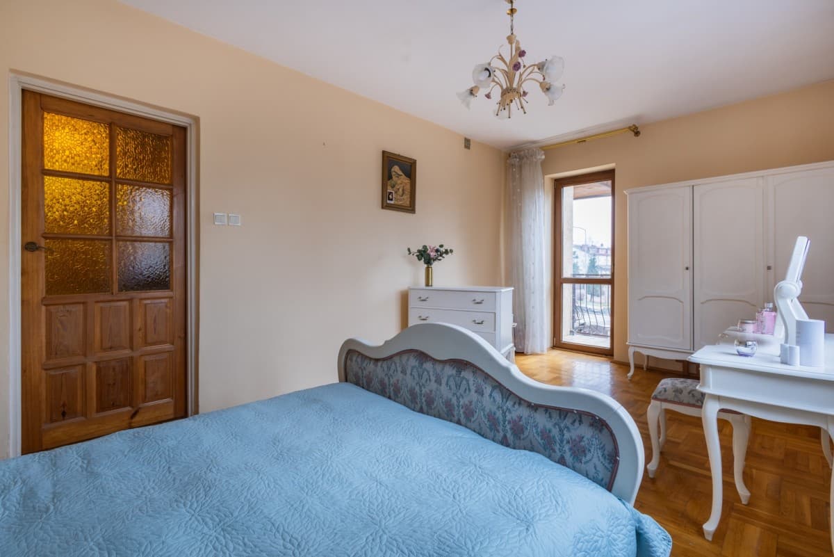 Dom i biznes w jednym: 3 lokale usługowe – 14