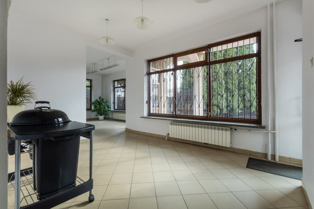 Dom z 3 lokalami usługowymi w Starej Miłosnej – 3