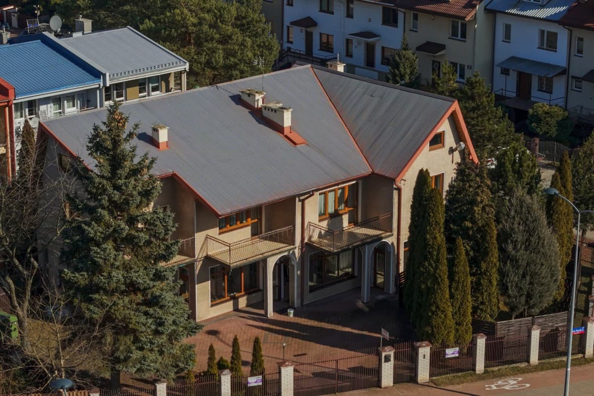 Dom z 3 lokalami usługowymi w Starej Miłosnej – 2