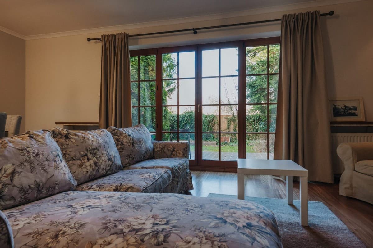 Przestronny 4-pokojowy segment w Konstancinie – 2