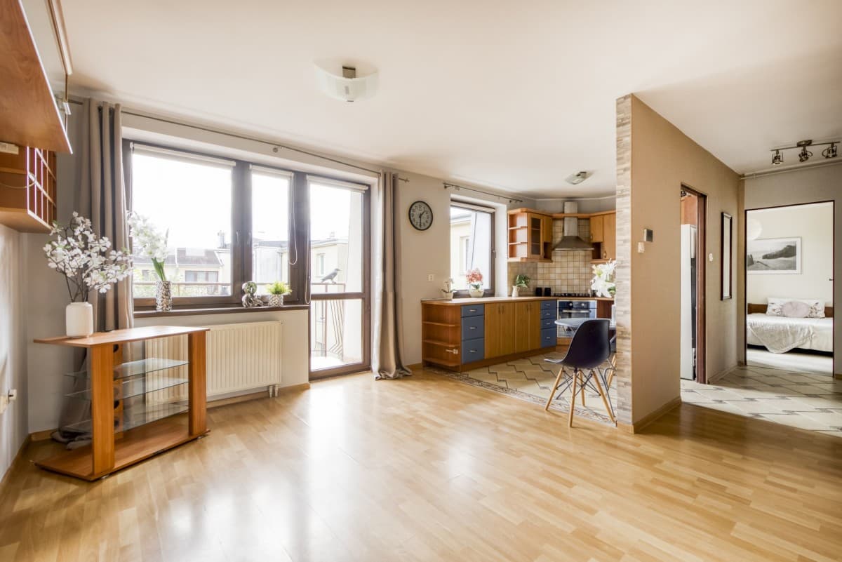 2-pokojowe mieszkanie do aranżacji z balkonem w Piasecznie – 2