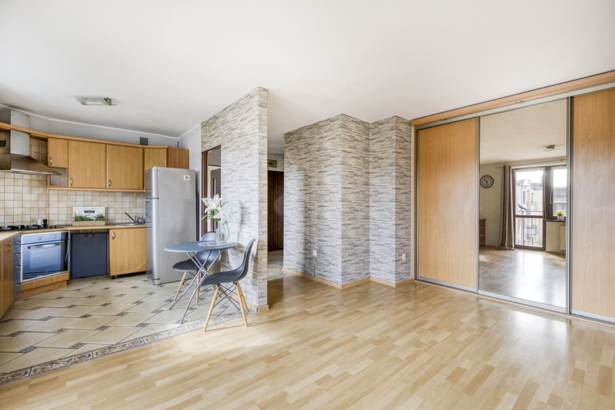 2-pokojowe mieszkanie do aranżacji z balkonem w Piasecznie – 8