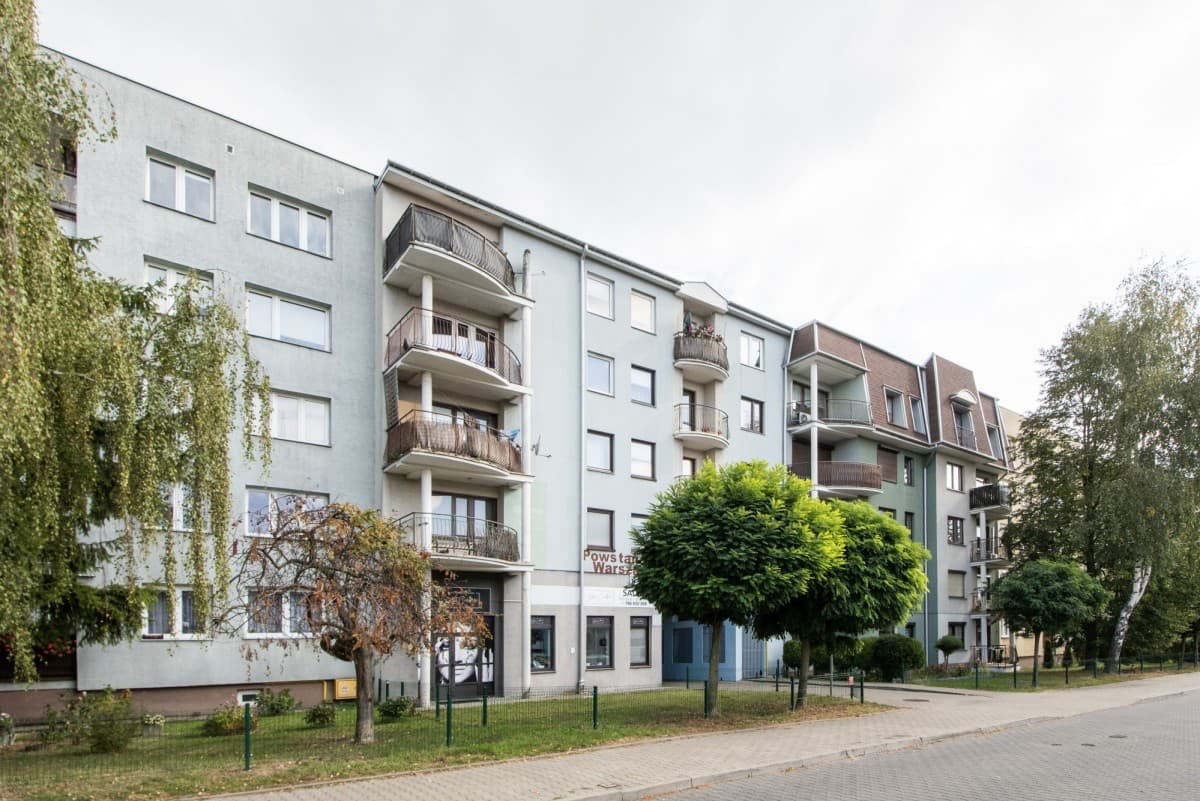 2-pokojowe mieszkanie do aranżacji z balkonem w Piasecznie – 1