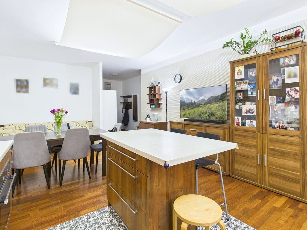 Przestronne mieszkanie 4-pokojowe z loggią – 5