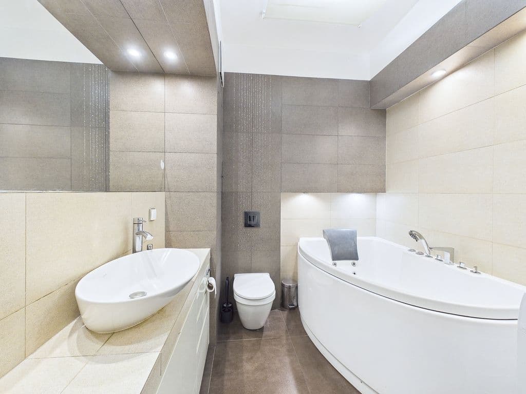 Przestronne mieszkanie 4-pokojowe z loggią – 8