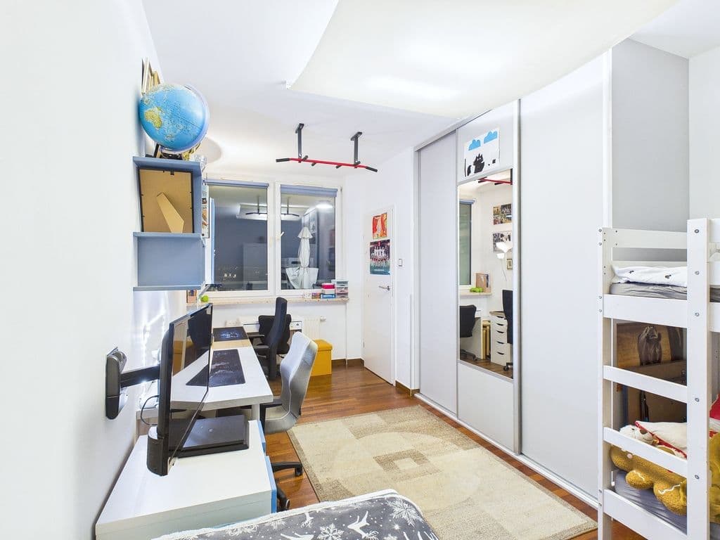 Przestronne mieszkanie 4-pokojowe z loggią – 13