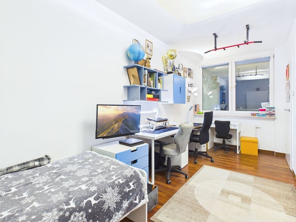 Przestronne mieszkanie 4-pokojowe z loggią – 14