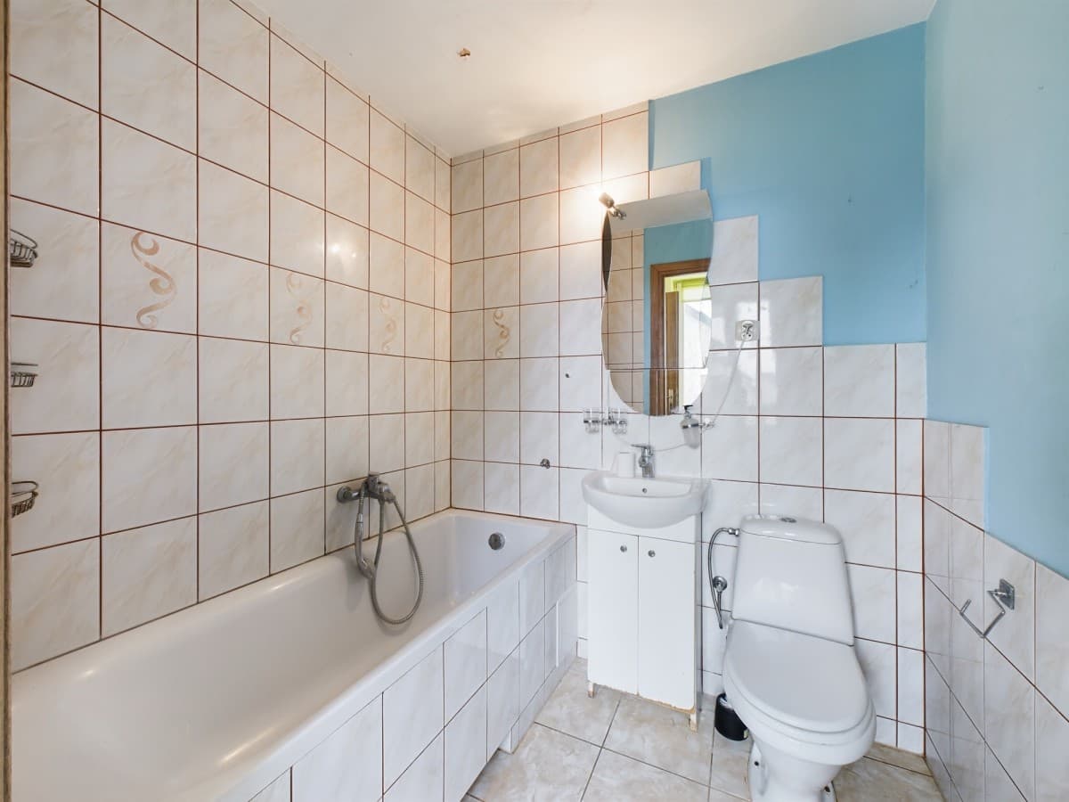 Przestronne mieszkanie bez czynszu z dwiema łazienkami – 11