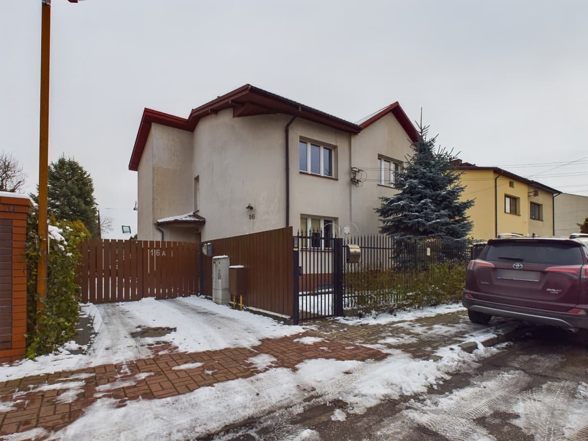 Przestronne mieszkanie bez czynszu z dwiema łazienkami – 3