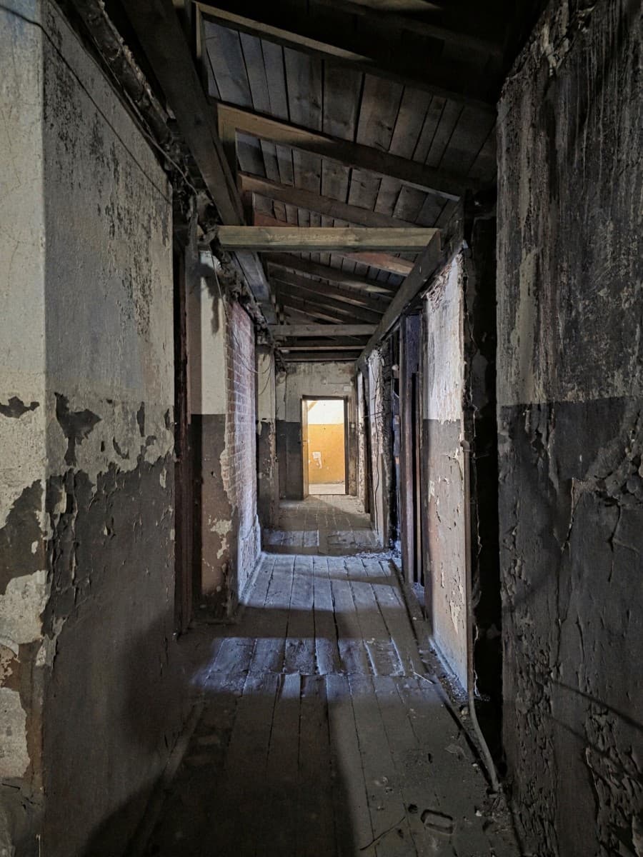 Powierzchnia strychu 240 m2 do adaptacji – 4