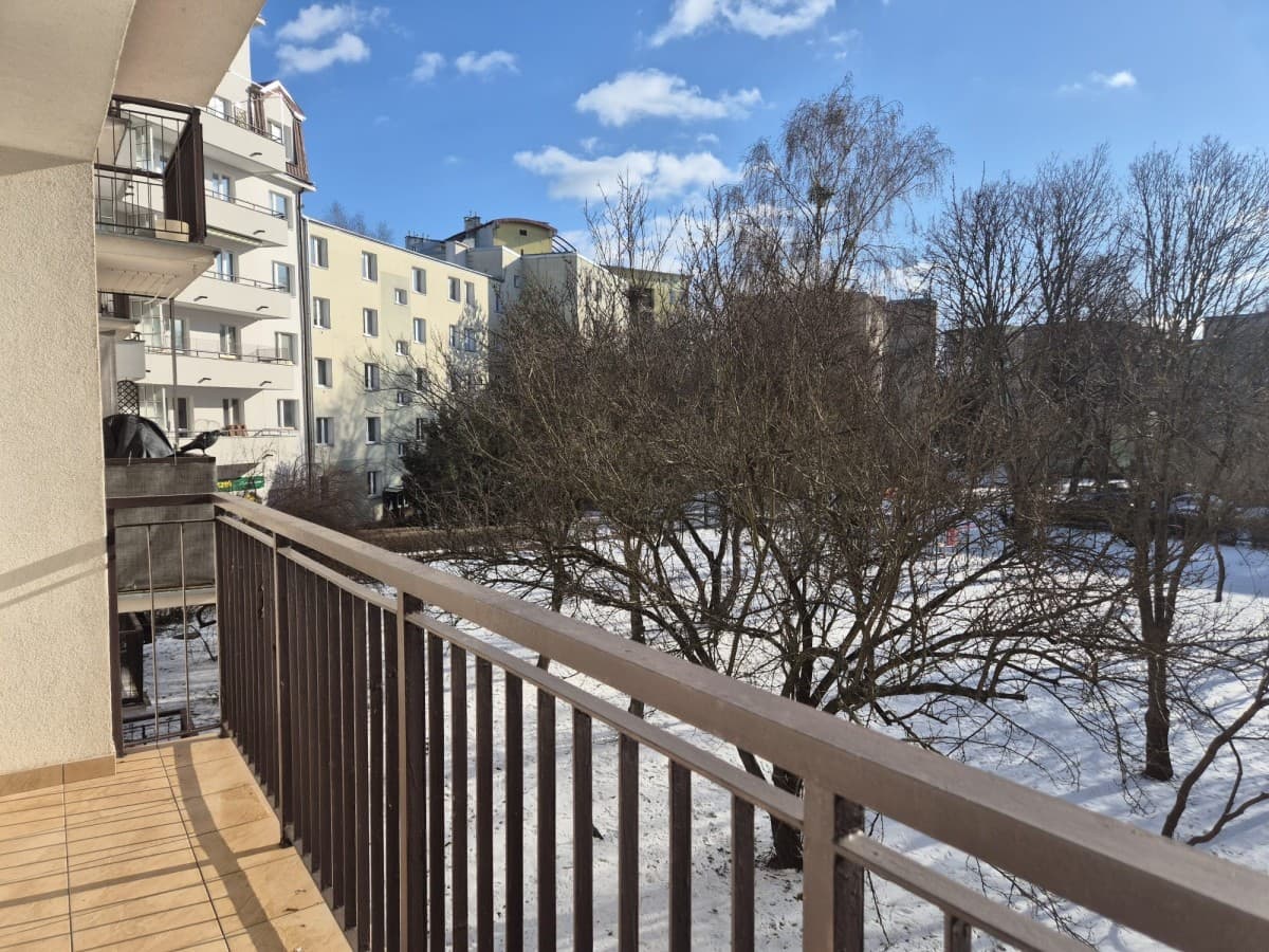 Przestronne 3-pokojowe mieszkanie w Ursusie – 10