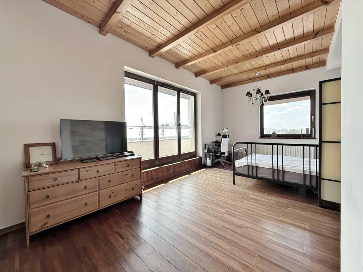 Przestronne dwupoziomowe mieszkanie w zamkniętym osiedlu – 2