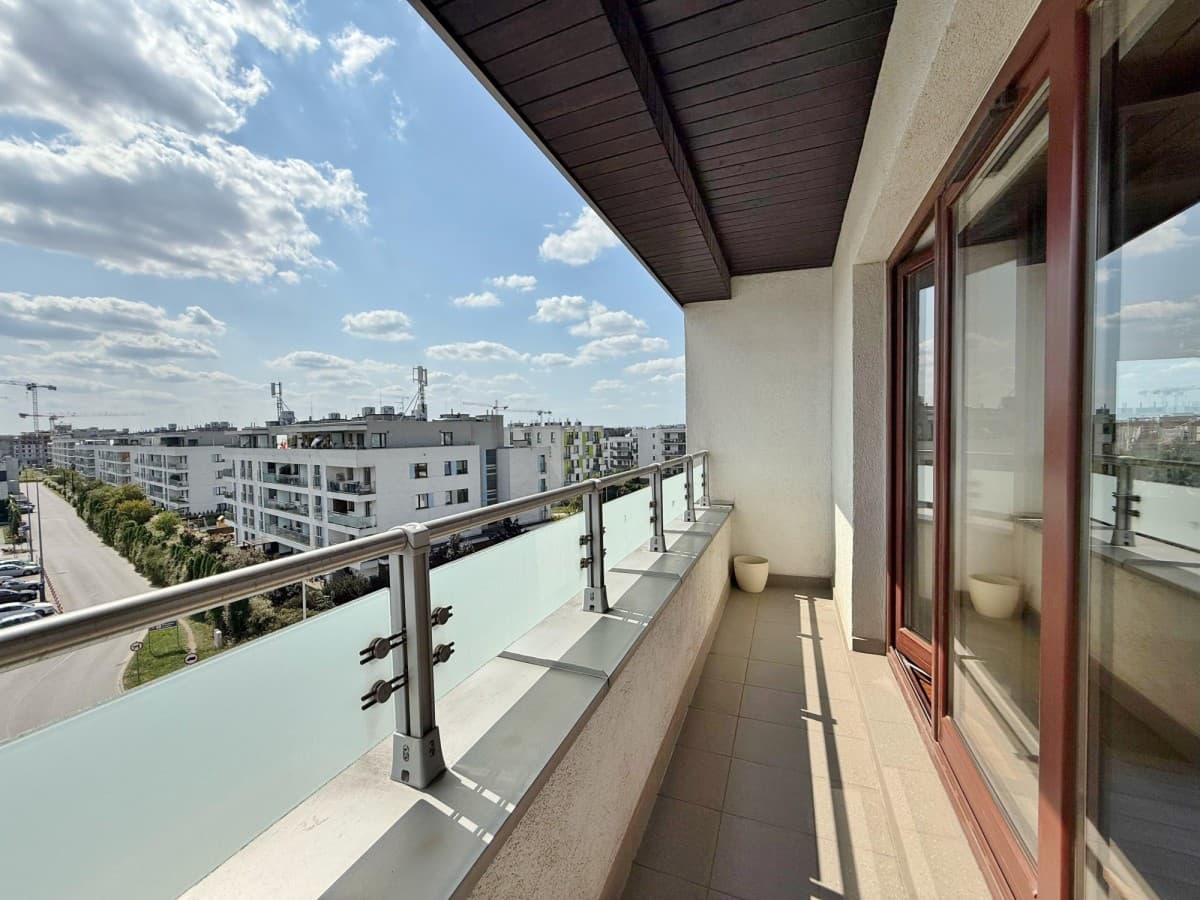 Przestronne dwupoziomowe mieszkanie w zamkniętym osiedlu – 4