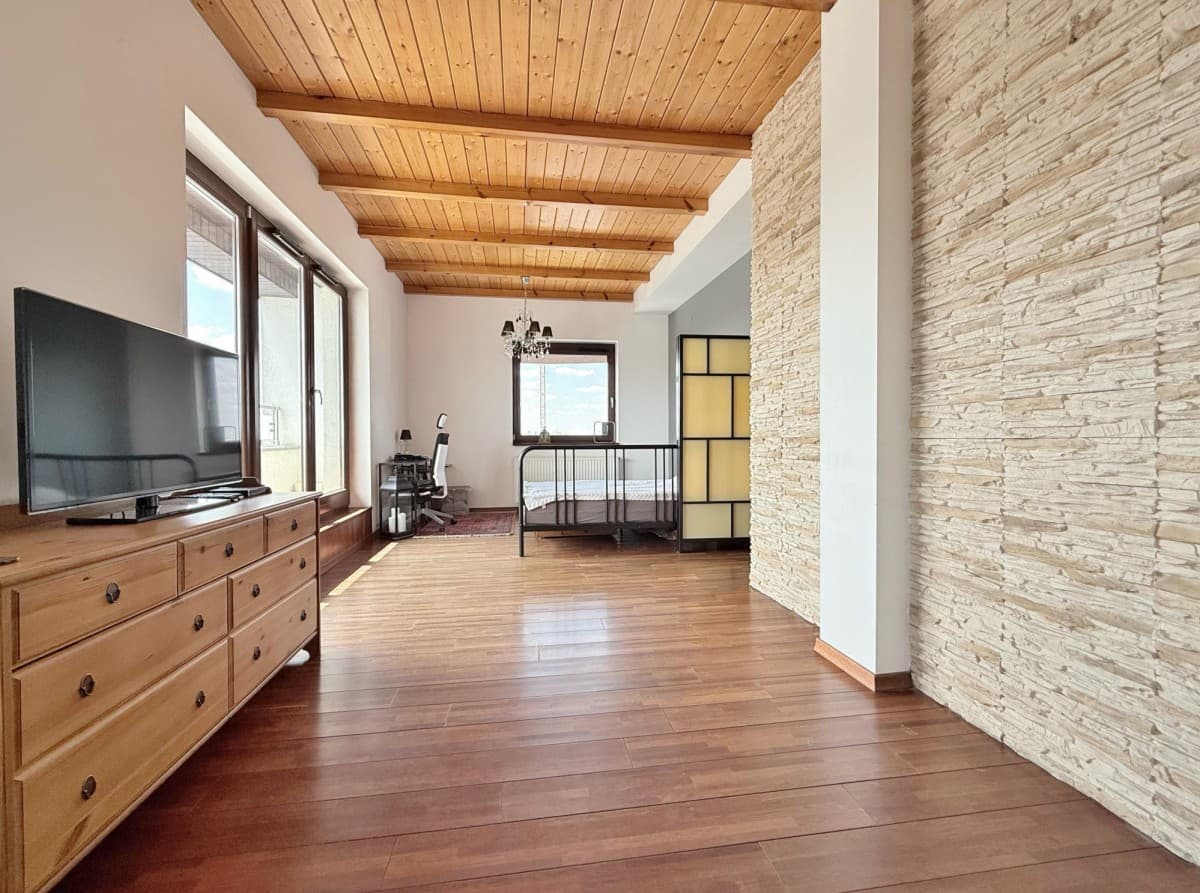 Przestronne dwupoziomowe mieszkanie w zamkniętym osiedlu – 10