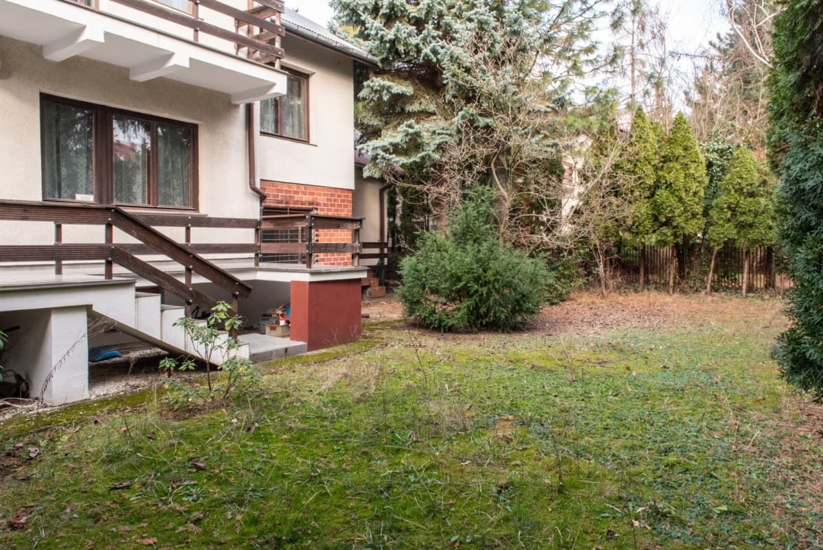 Przestronny dom 10-pokojowy w spokojnym Bemowie – 2