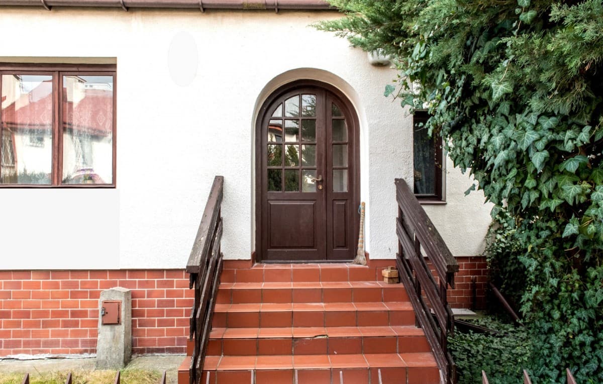 Przestronny dom 10-pokojowy w spokojnym Bemowie – 3