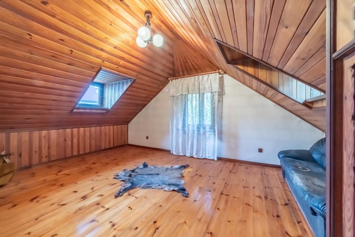 Przestronny dom 10-pokojowy w spokojnym Bemowie – 15