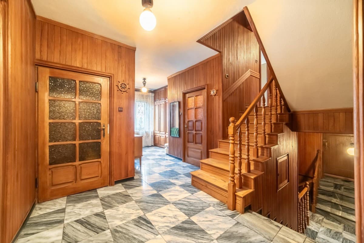 Przestronny dom 10-pokojowy w spokojnym Bemowie – 20