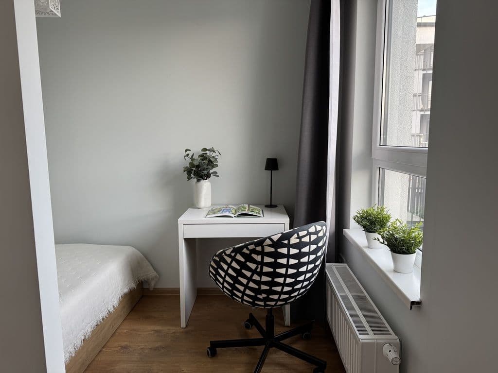 Jasna kawalerka z balkonem na Żoliborzu Artystycznym – 4