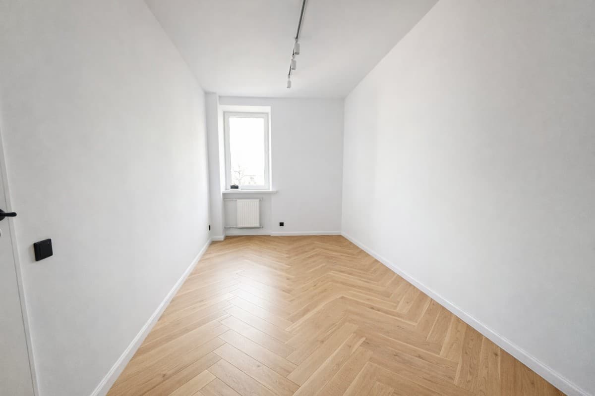 Remontowane 34 m² z oddzielną sypialnią i parkingiem – 6