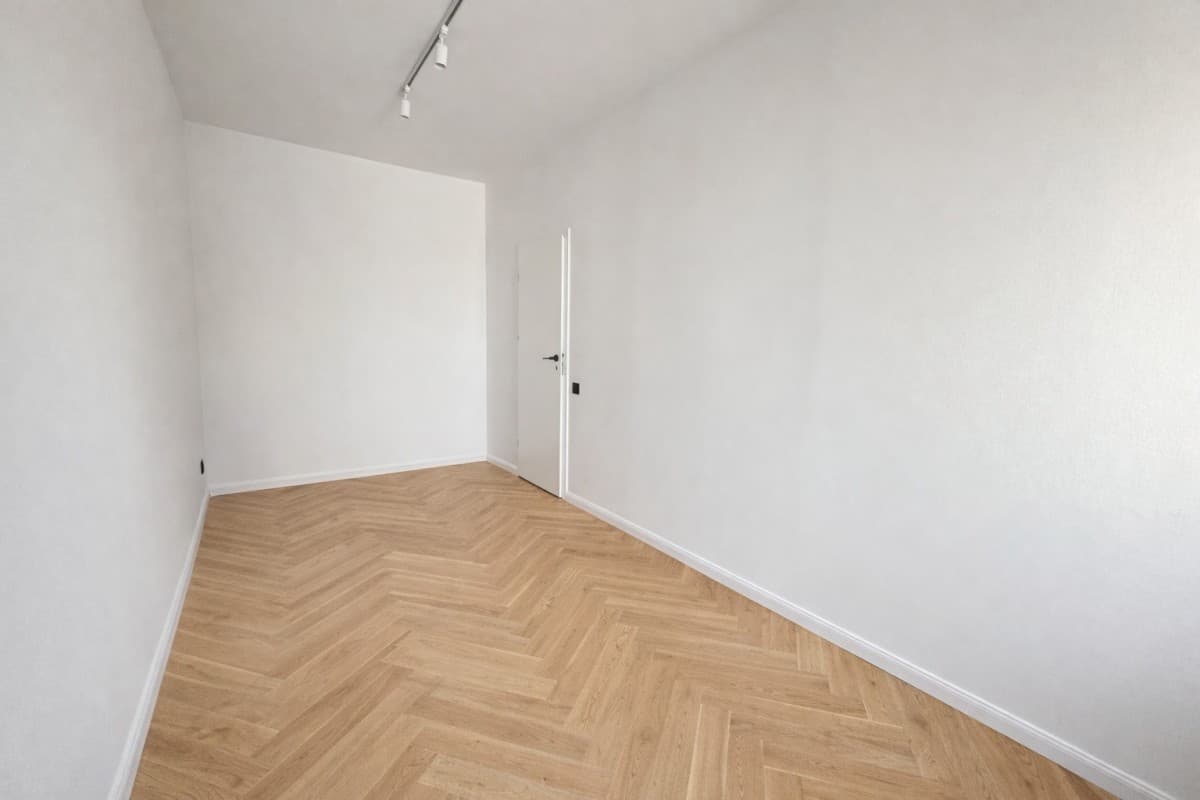 Remontowane 34 m² z oddzielną sypialnią i parkingiem – 7