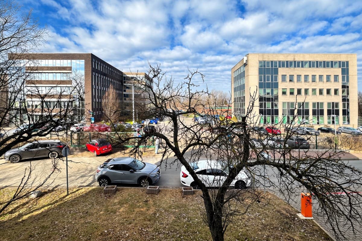 Remontowane 34 m² z oddzielną sypialnią i parkingiem – 12