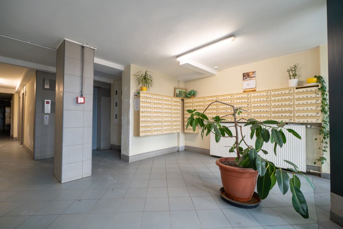 Dwupokojowe mieszkanie z widokiem w Żoliborzu – 8