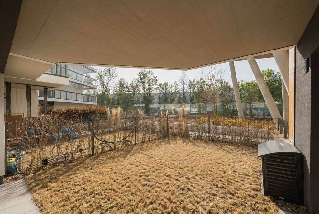 Przestronny apartament 3-pokojowy z dwoma ogrodami – 12