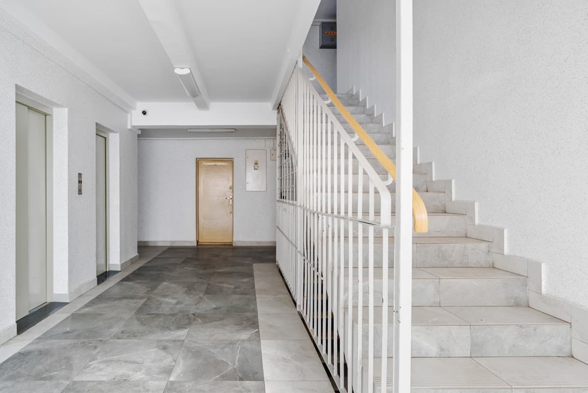 Słoneczne 3-pokojowe mieszkanie z panoramą – 17